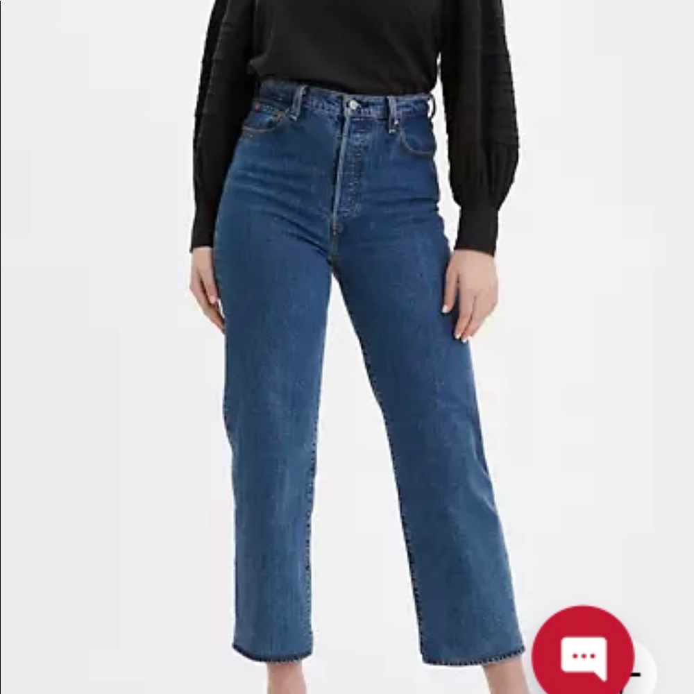 Levi’s ribcage straight jeans, size 28